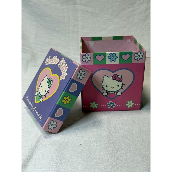 Hello Kitty Pink & Purple Square Box - The Meaning Of Friendship Design - Picture 1 of 9